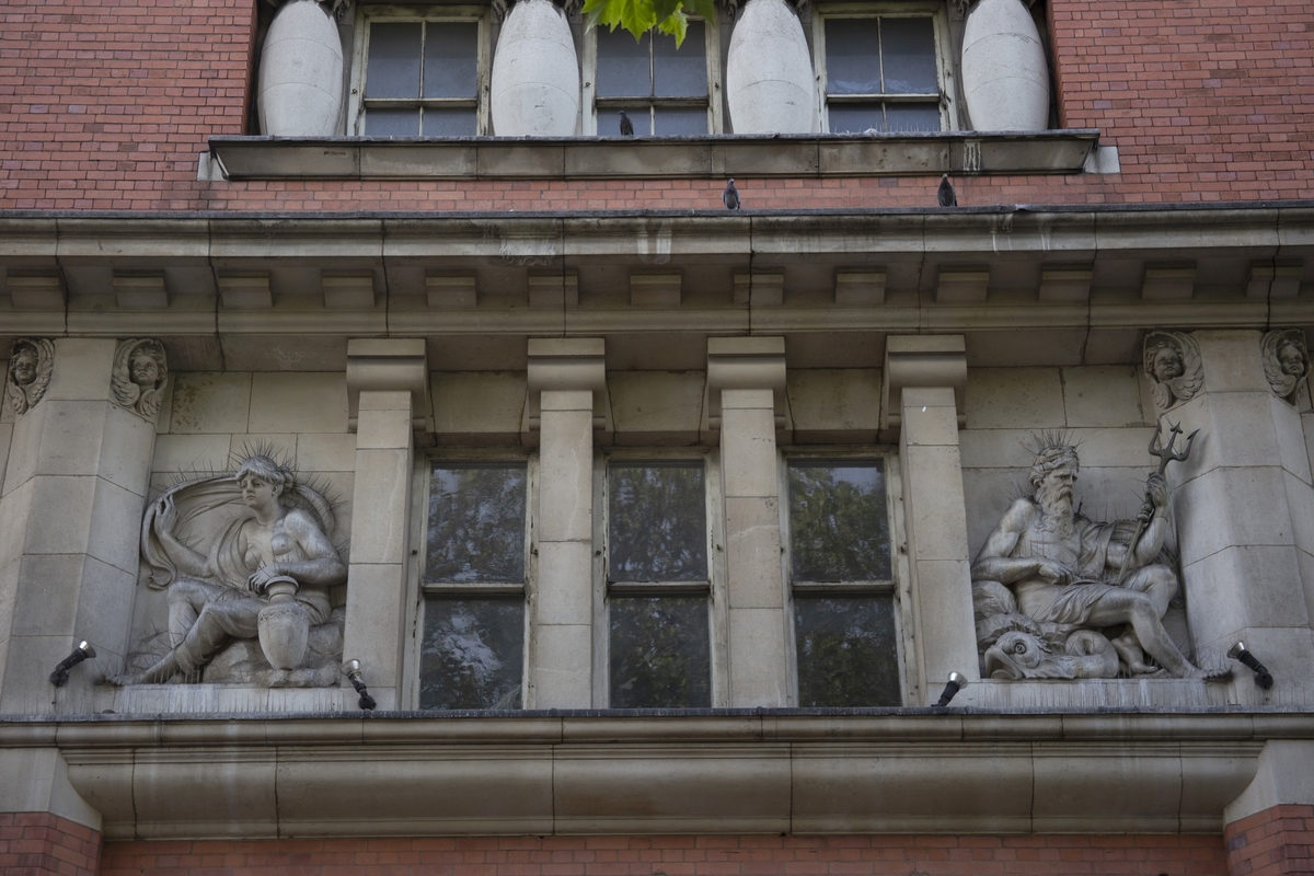 Façade of Former Fulham Baths