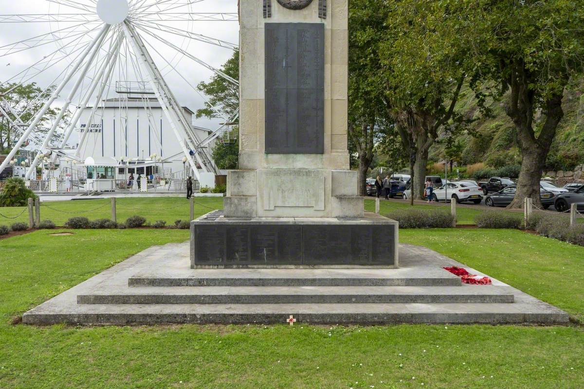 Torquay War Memorial