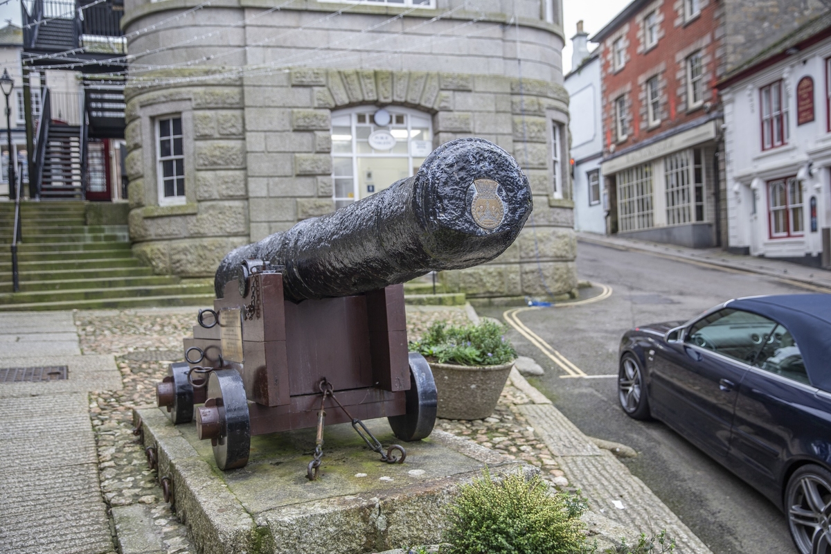 HMS 'Anson' Cannon