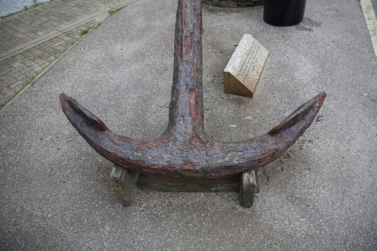 Centenary Anchor