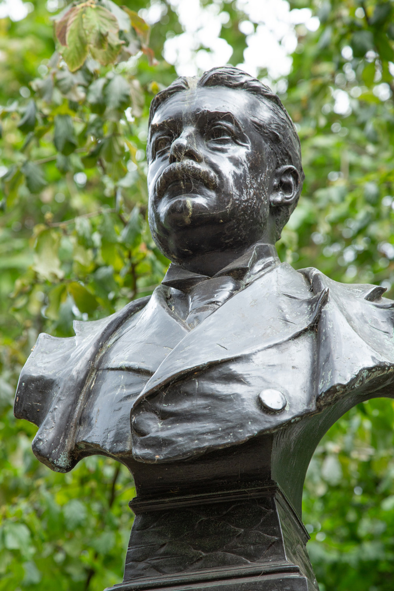 Sir Arthur Sullivan Memorial