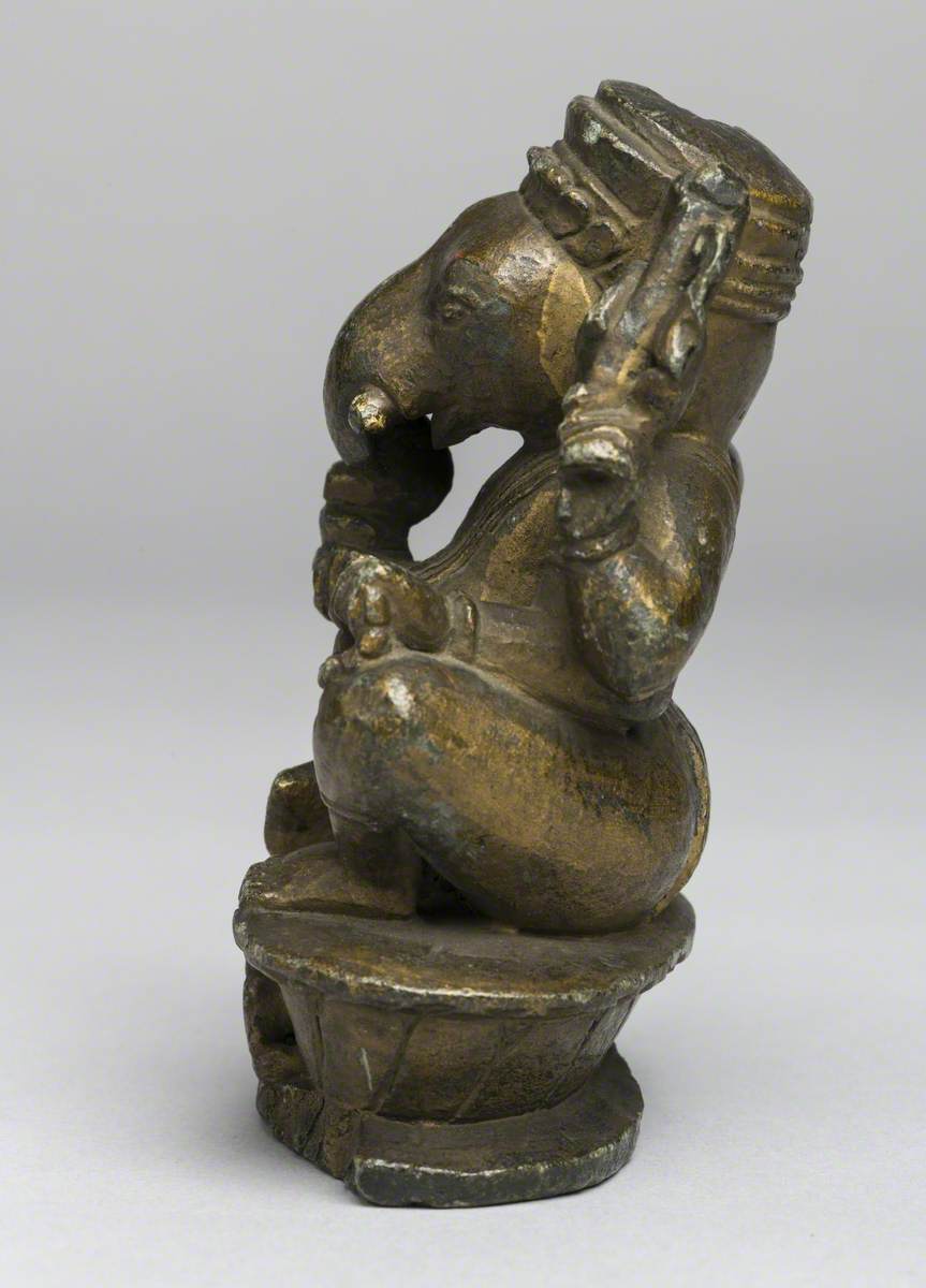 Lord Ganesha on Small Base with Mouse