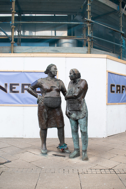 Monument to the Unknown Woman Worker