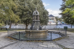 Ada Lewis Memorial Fountain