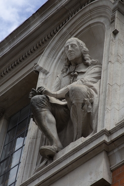 Façade Statues and Ornaments of John Milton and William Shakespeare