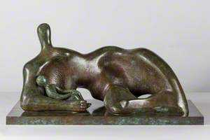 Working Model for Draped Reclining Mother and Baby