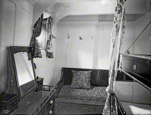 First class four and two berth cabins, including one with private bathroom (H1291)