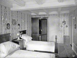 Bedroom of first class suite