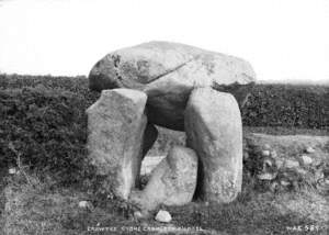 Crawtee Stone Cromlech, Kilkeel a Dolmen