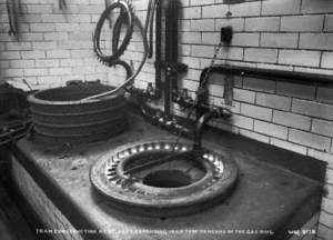 Tram Construction at Belfast, Expanding Tram Tyre by Means of the Gas Ring