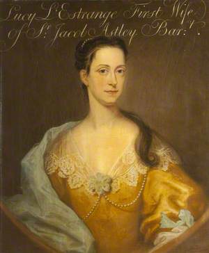 Lucy L'Estrange (1699–1739), Lady Astley
