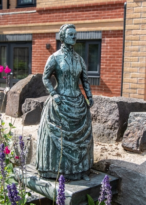 Amelia Edwards (1831–1892)