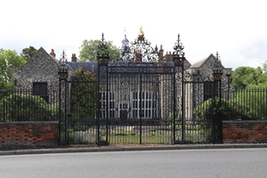 Hall Place Gates