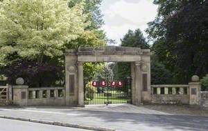 War Memorial Arch