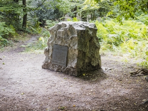 Memorial to Rodney 'Gipsy' Smith (1860–1947), MBE (Gypsy Stone)