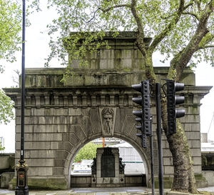 George V Silver Jubilee Memorial (King's Reach Memorial)