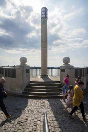 Merchant Navy War Memorial (Memorial to the Missing of the Naval Auxiliary Personnel of the Second World War)