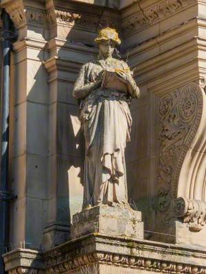 Former Post Office Façade Statues