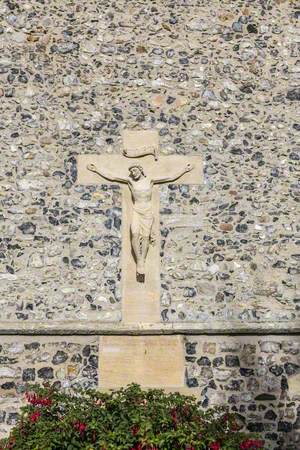 War Memorial, Christ Crucified