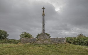 Robert Loyd-Lindsay (1832–1901), 1st Baron Wantage, Memorial