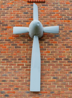 Propeller Cross