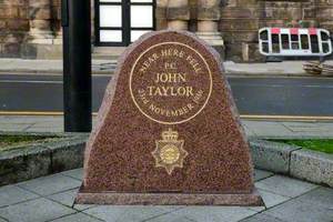 Monument to PC John Taylor (d.1986)