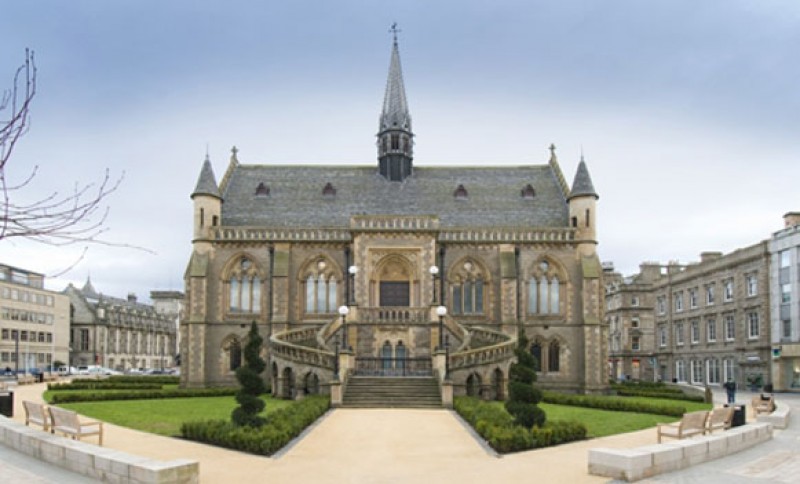 The McManus: Dundee's Art Gallery and Museum