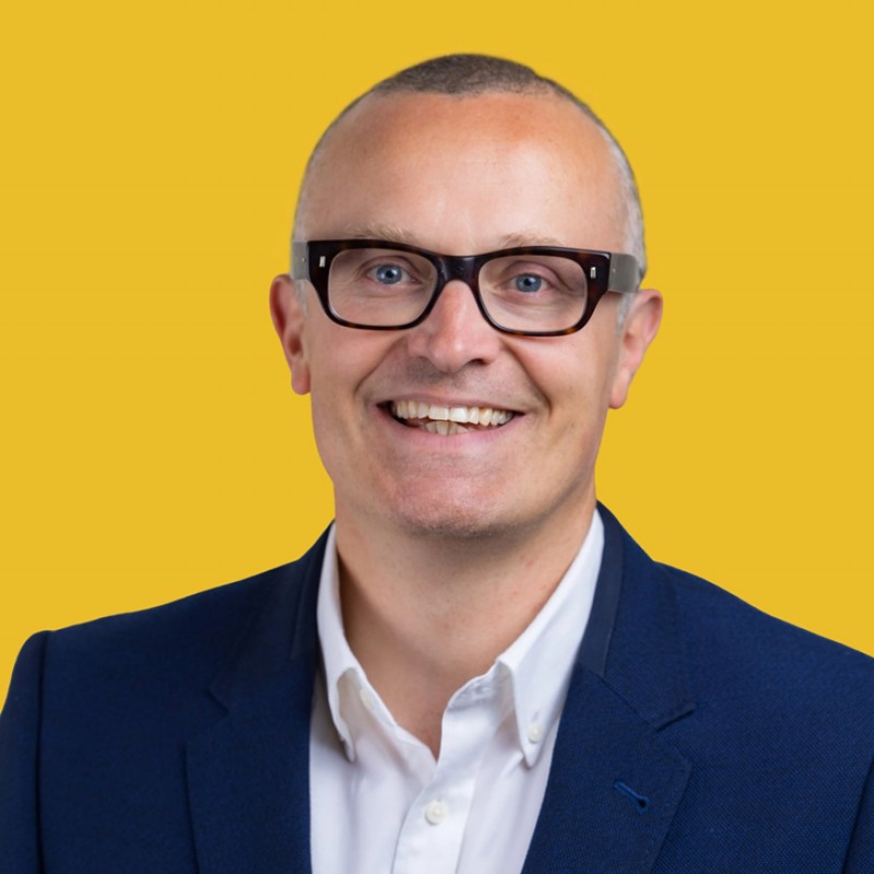 benterrett-headshot-yellow-square-725px-1.jpg