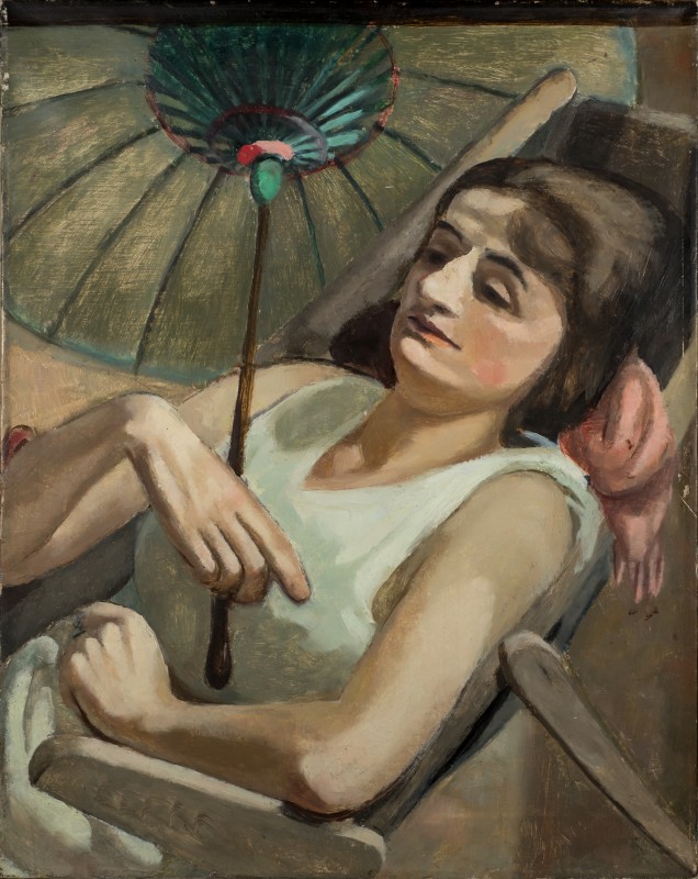 Model with Parasol