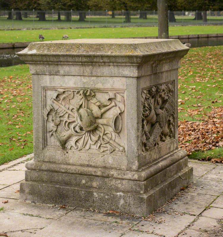 The Judgement of Paris (Pedestal)