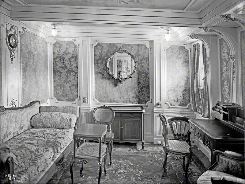 Sitting room of first class cabine de luxe, decorated in a different style