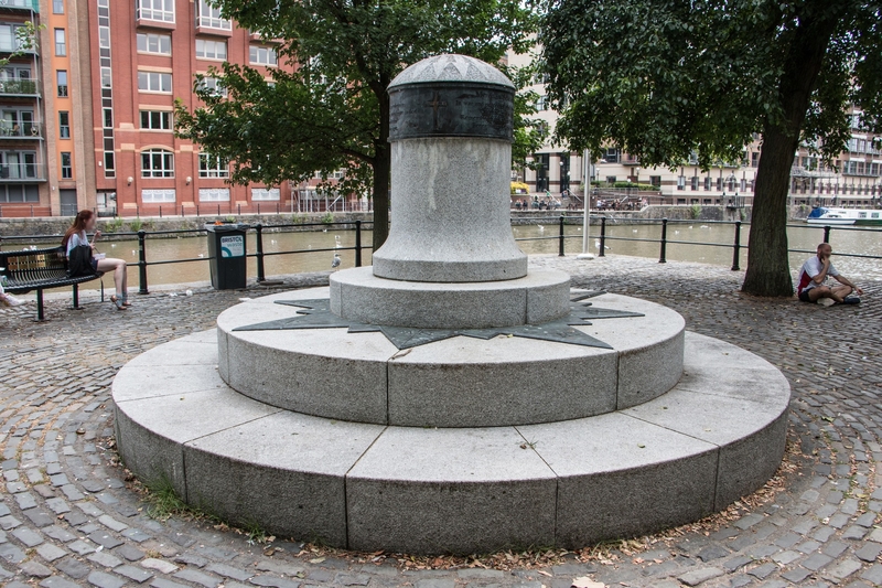 Memorial to Merchant Seafarers