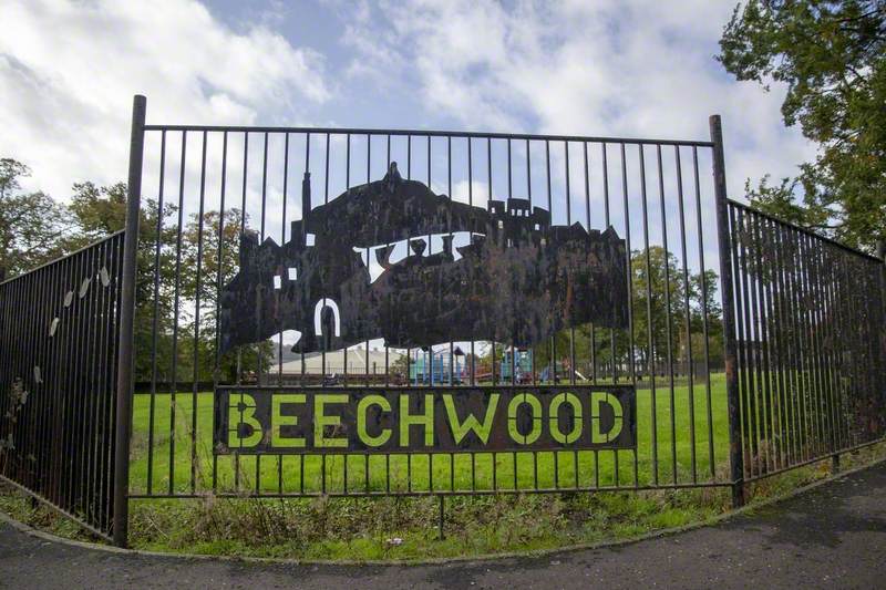 Beechwood Sign and Railings