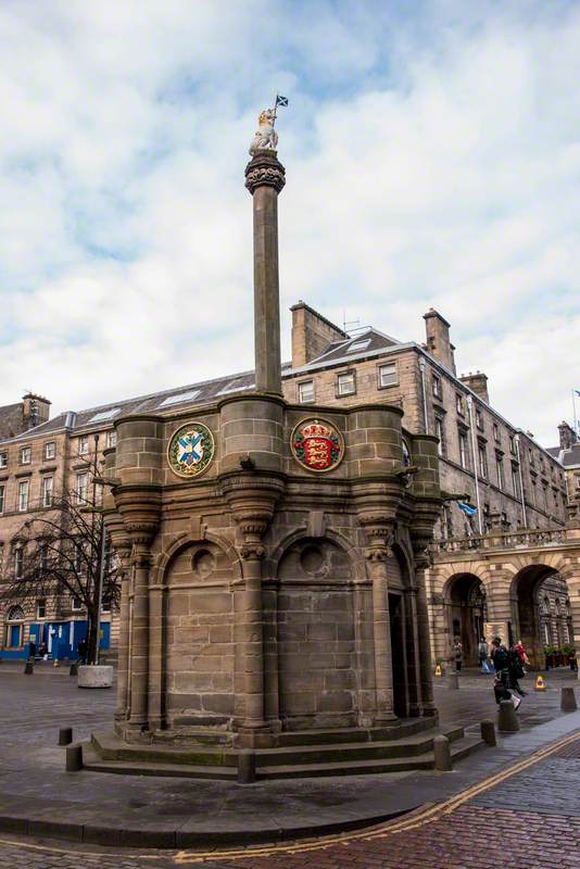 Mercat Cross