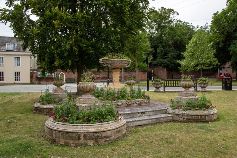 Ornamental Centrepiece