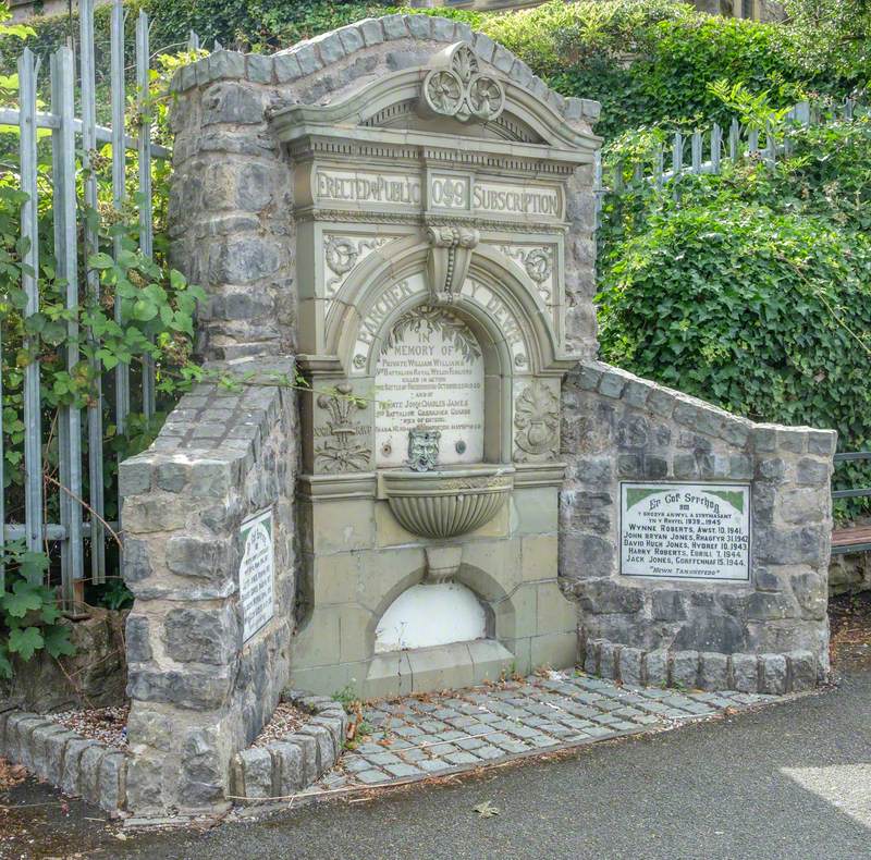 War Memorial Drinking Fountain