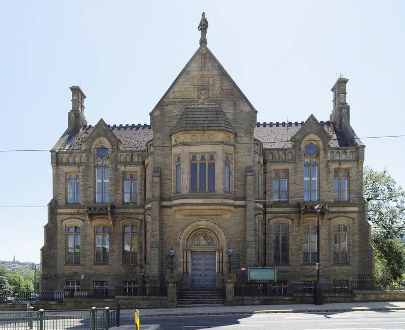 Oldham Library and Art Gallery Façade
