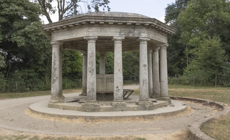 Inglis Monument