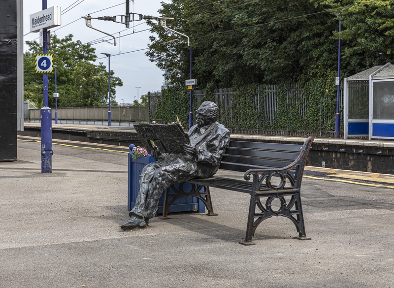 Sir Nicholas Winton (1909–2015)