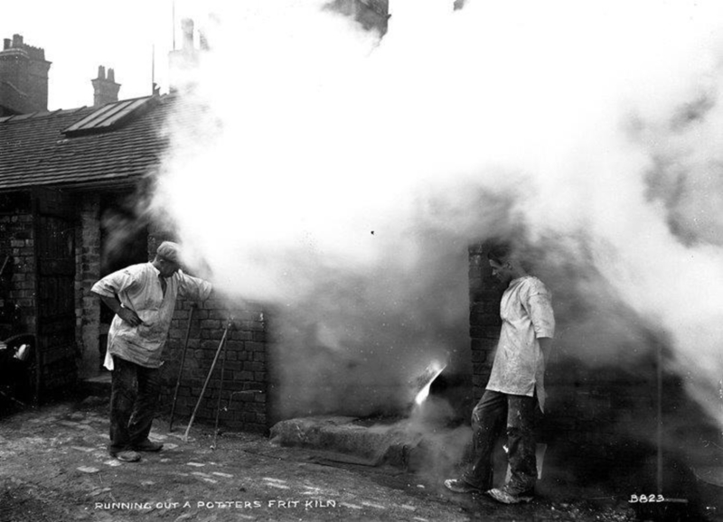 Running out a Potters Frit Kiln, B823