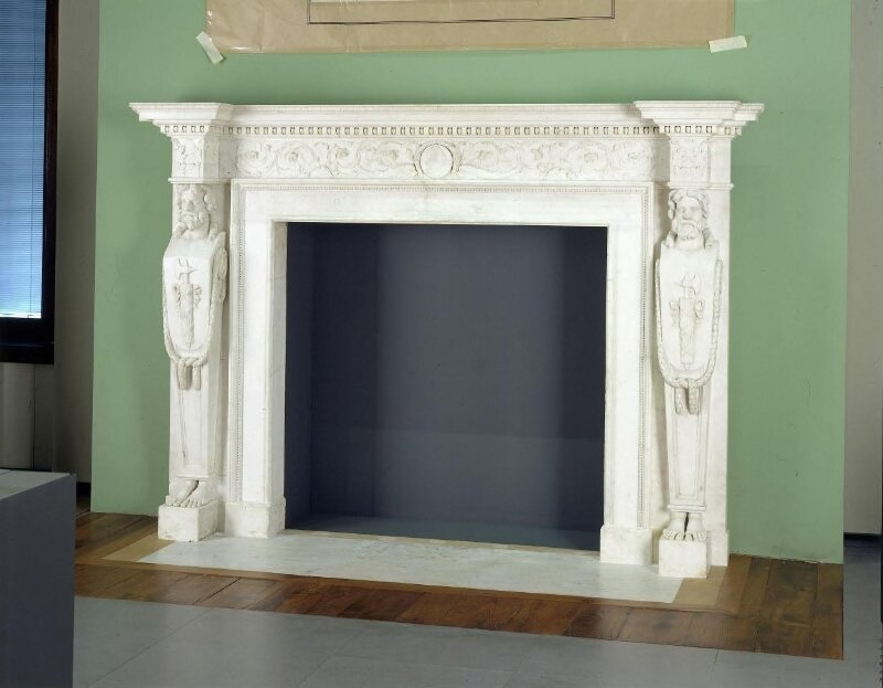 Chimneypiece