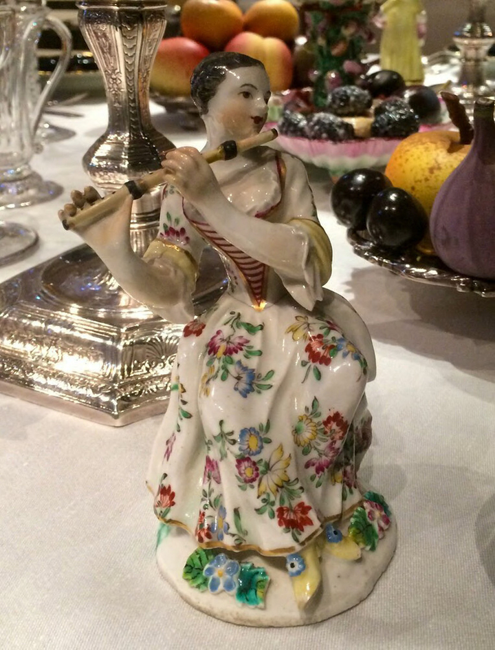 Lady flautist