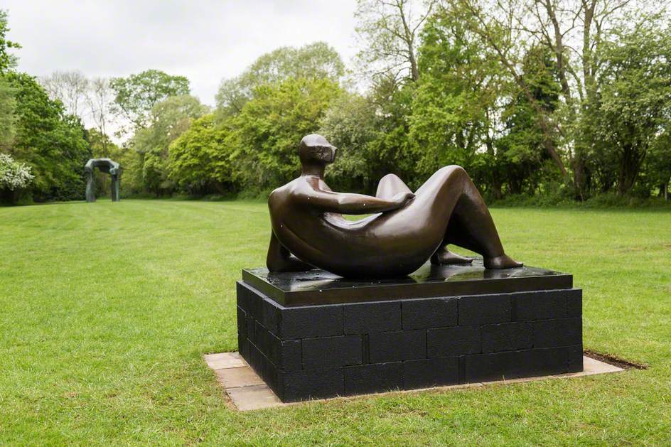 Reclining Figure: Angles