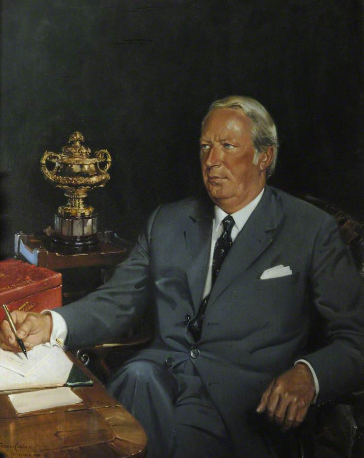 Sir Edward Heath (1916–2005), KG, Organ Scholar (1935–1939), Honorary Fellow (1969), Prime Minister (1970–1974)