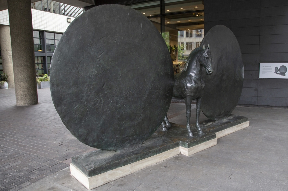 Union – Horse with Two Discs